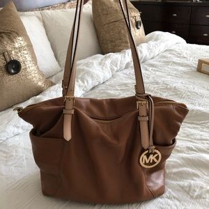 Michael Kors leather hand bag